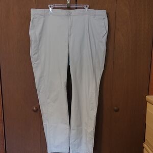 NWOT Eddie Bauer Straight Leg Khaki Pants SZ 22W